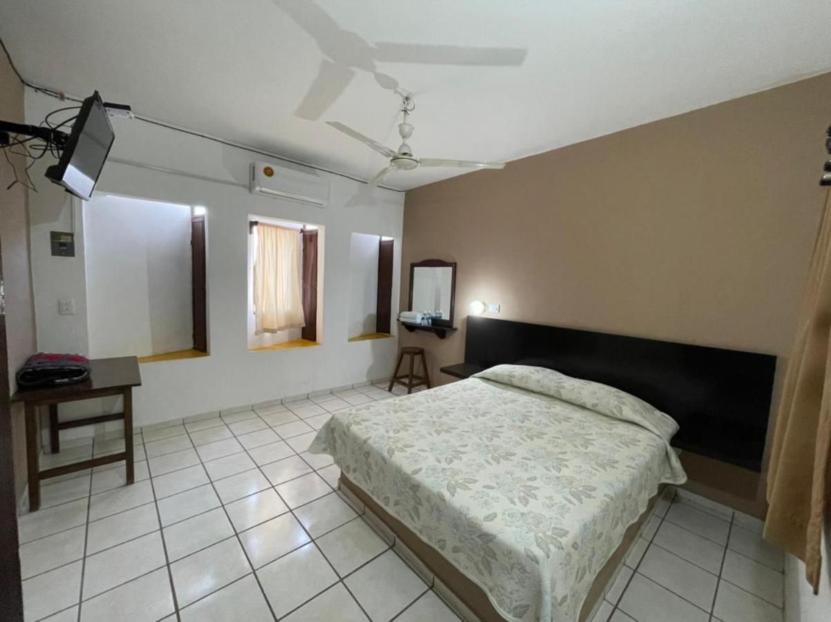 Hotel Moreno ซิวดัด วัลเลส ภายนอก รูปภาพ