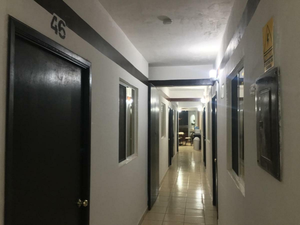 Hotel Moreno ซิวดัด วัลเลส ภายนอก รูปภาพ