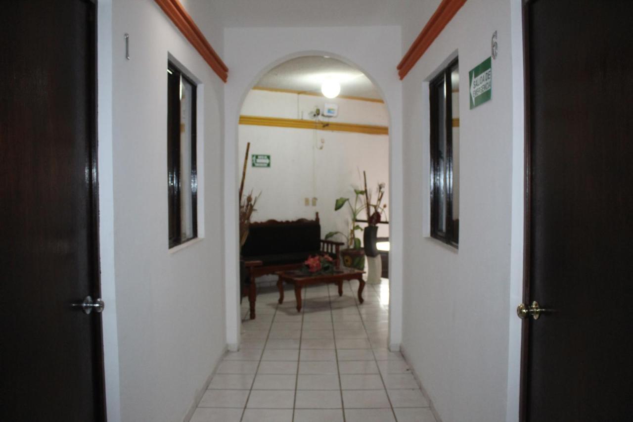 Hotel Moreno ซิวดัด วัลเลส ภายนอก รูปภาพ