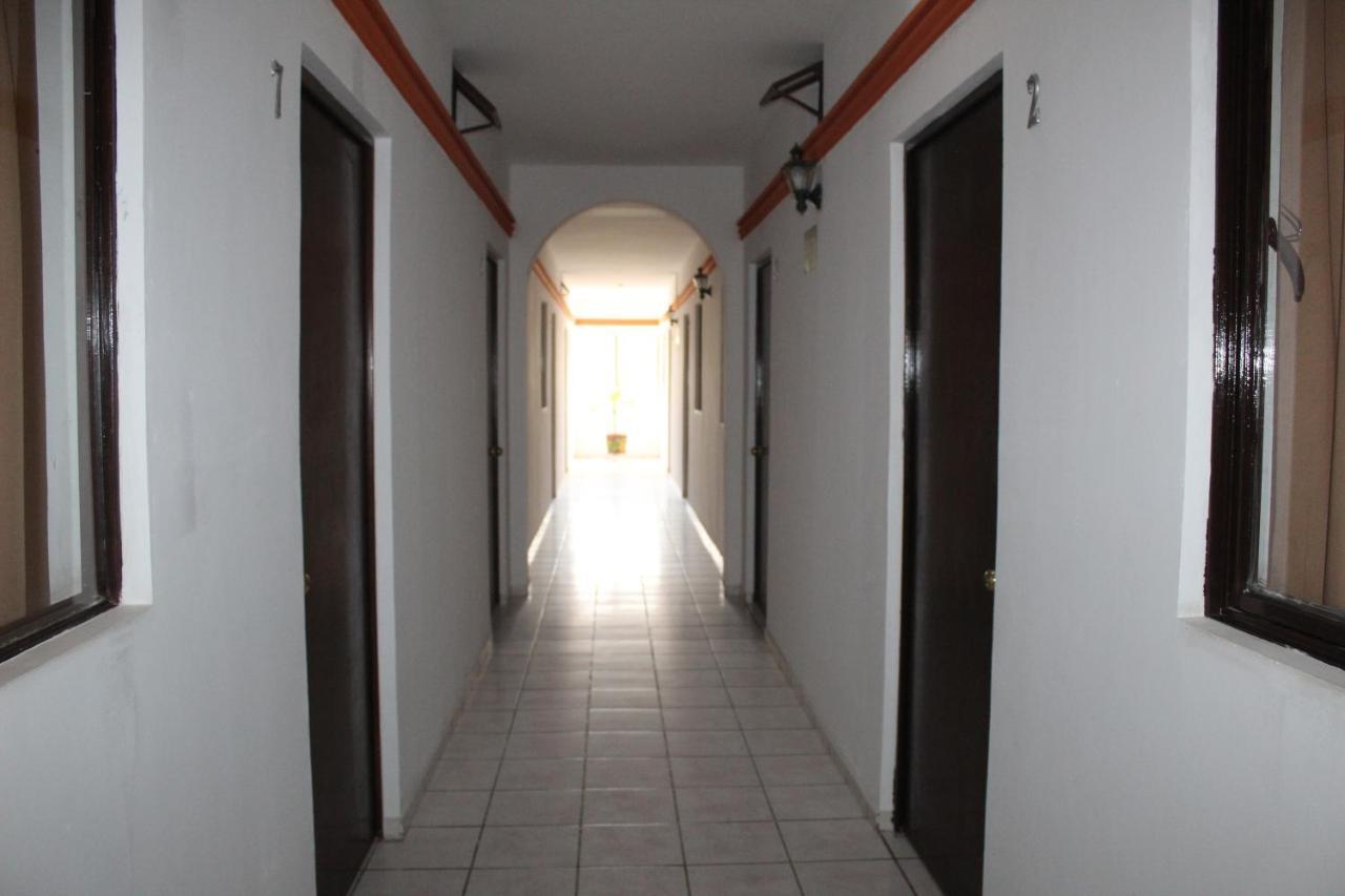 Hotel Moreno ซิวดัด วัลเลส ภายนอก รูปภาพ